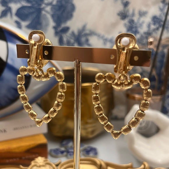 🆕 OSCAR DE LA RENTA 🧿 Crystal Heart Earrings 🪬 - Picture 13 of 16